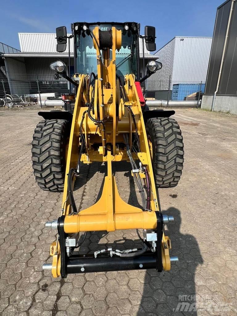 CAT 908 Wheel Loaders