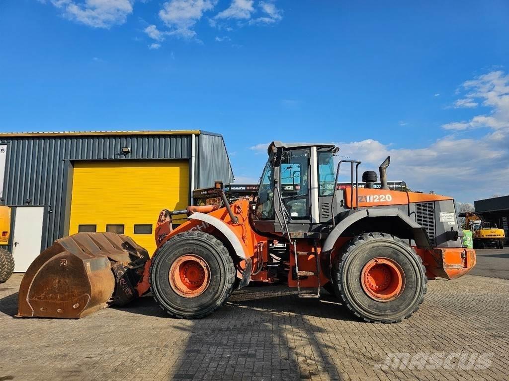 Hitachi ZW220 Wheel Loaders