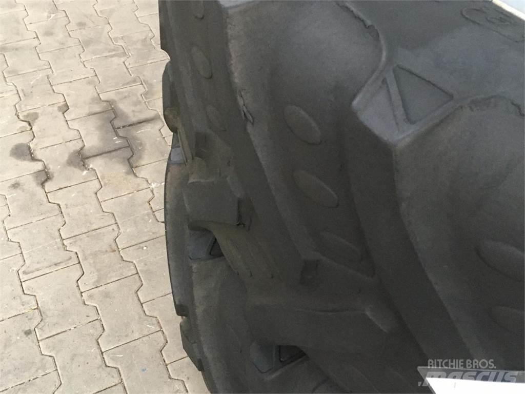 BKT 480/70R34 Tires, wheels and rims