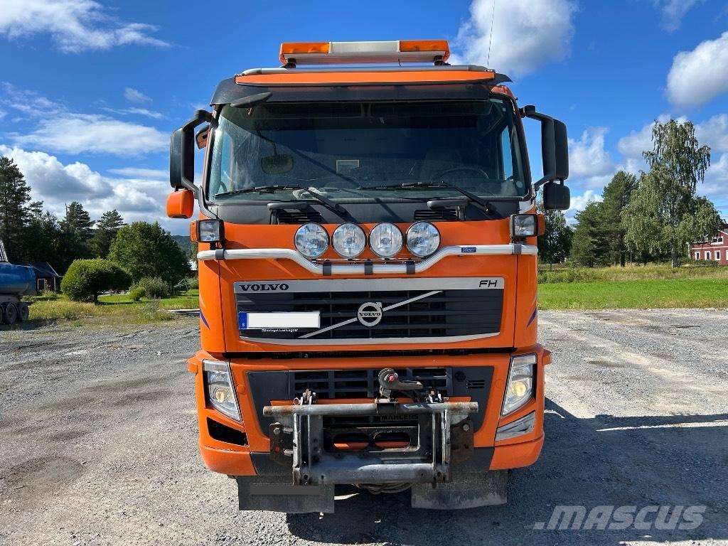 Volvo FH 500 Hook lift trucks