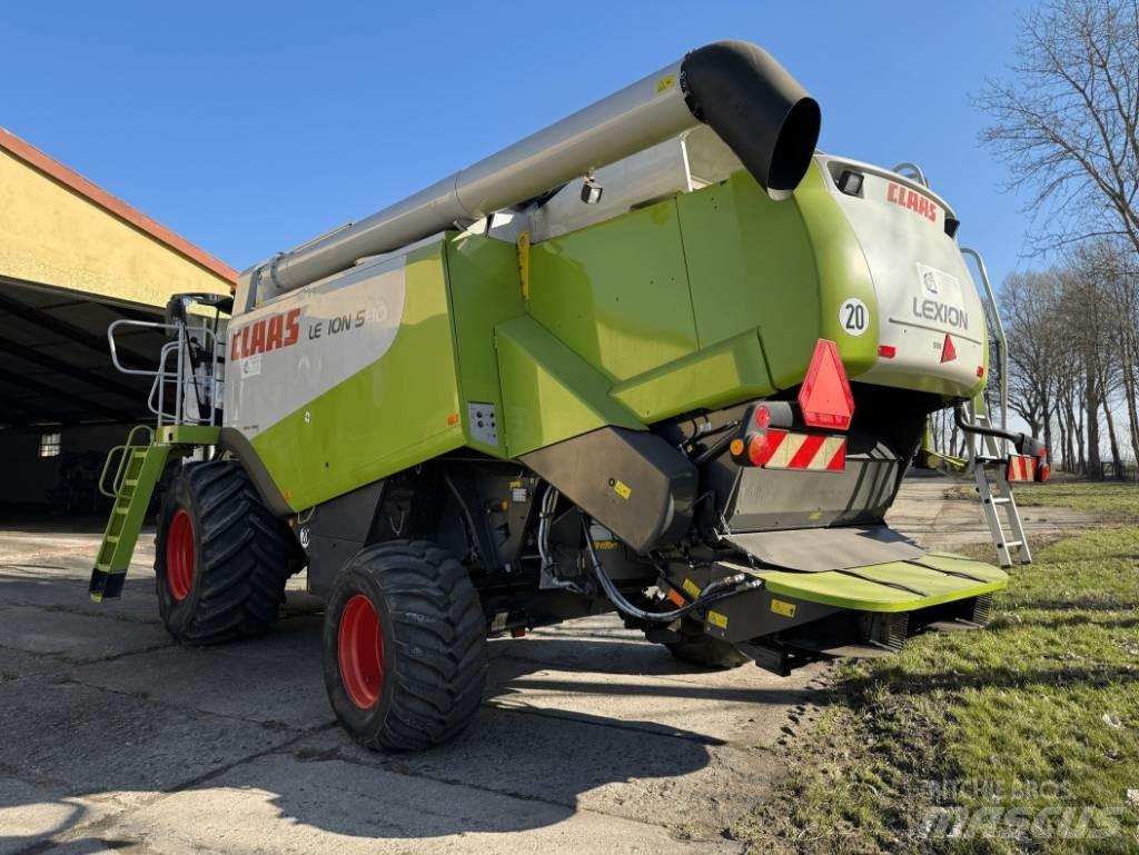 CLAAS Lexion 580 Combine Harvesters