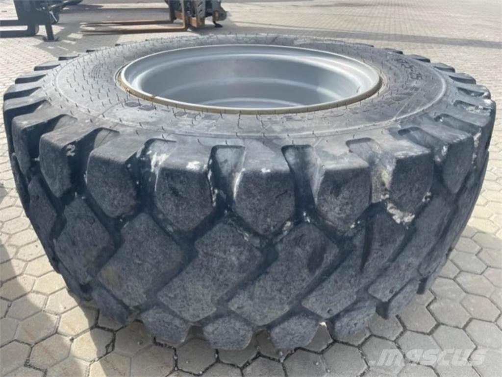  Øvrige ØVRIGE Tires, wheels and rims