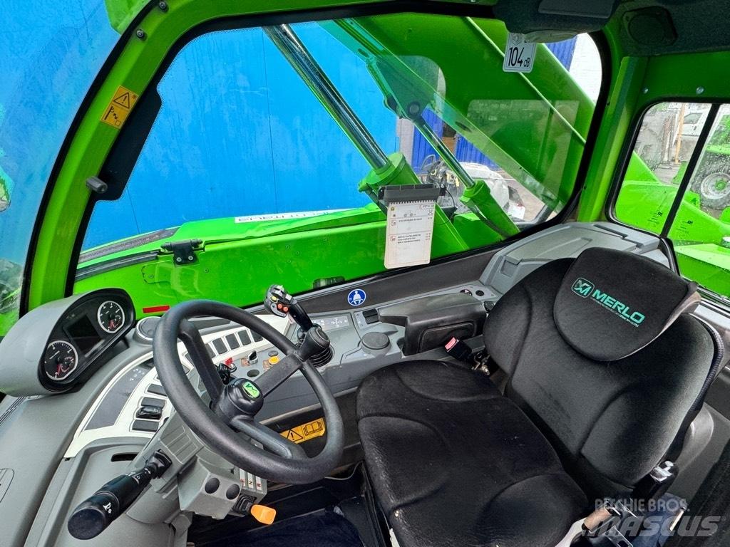 Merlo 27.6 PLUS Telescopic Handlers