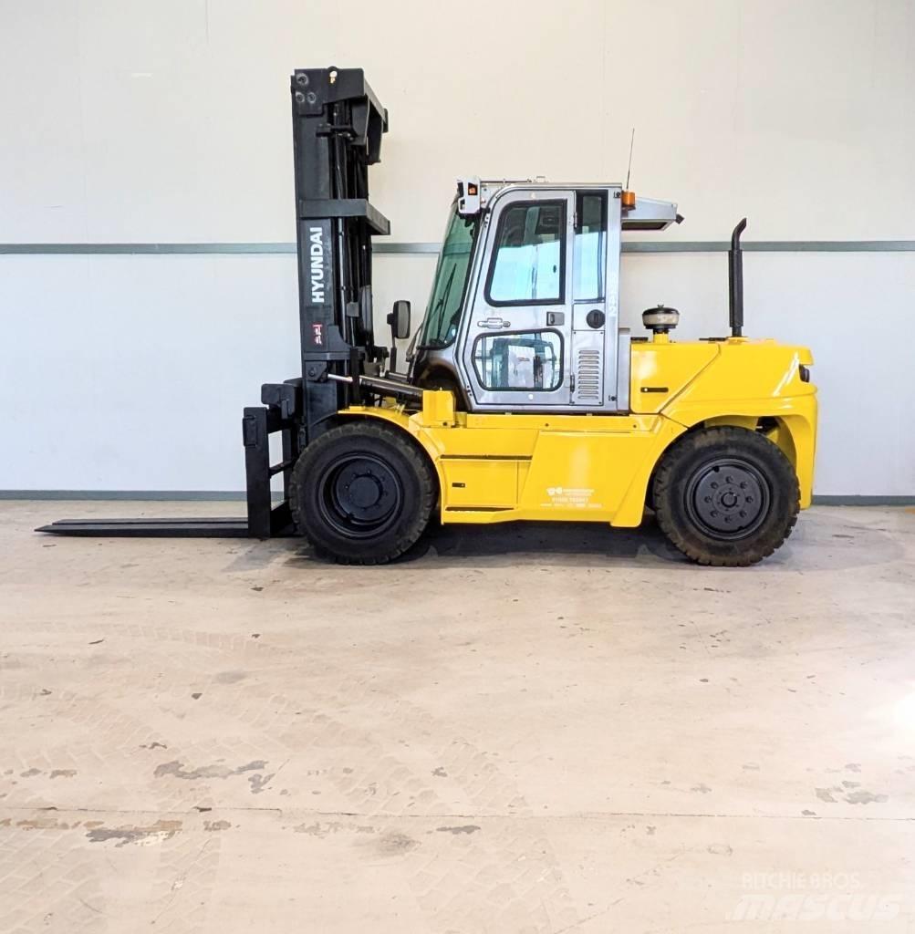 Hyundai 80 D-9 Diesel Forklifts