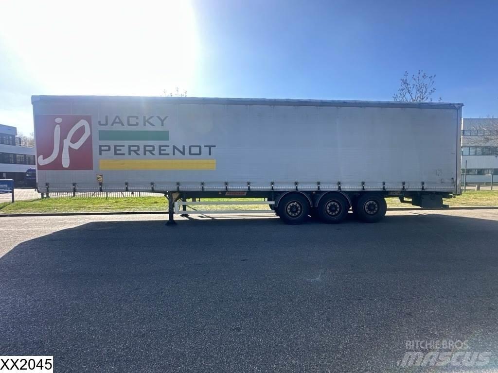 Fruehauf Tautliner Curtain  trailers