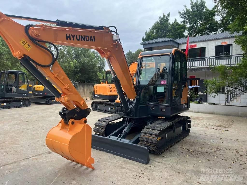 Hyundai 60vs Mini Excavators <7t (Mini Diggers)