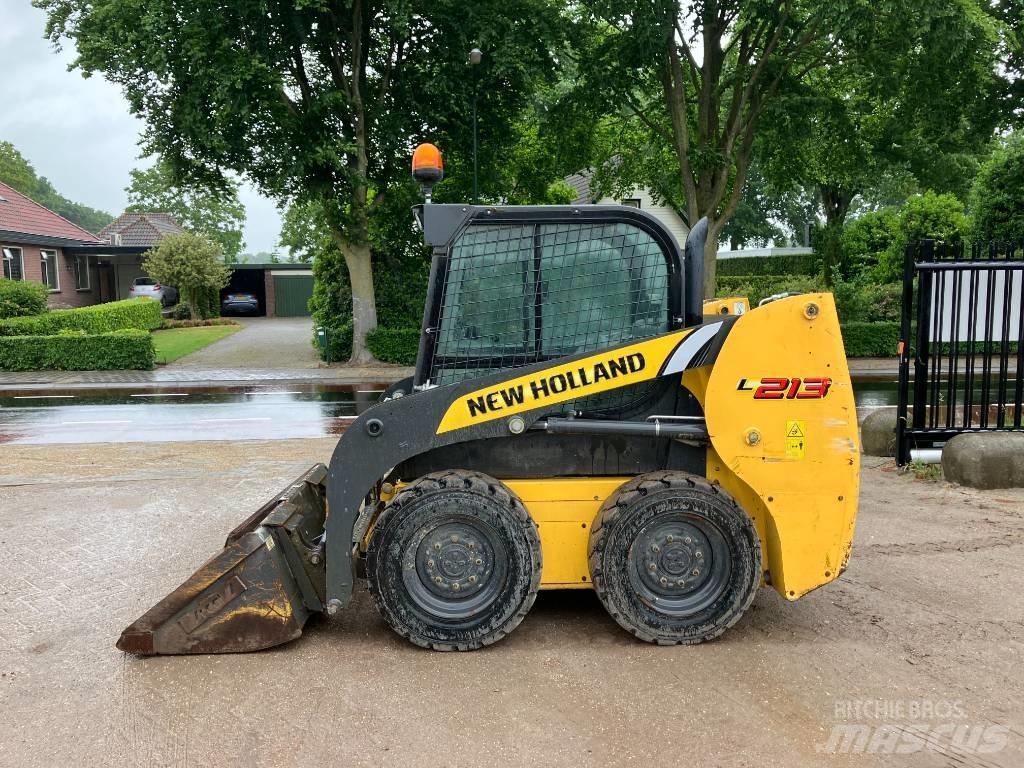 New Holland L 213 Skid Steer Loaders