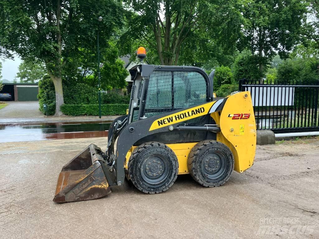 New Holland L 213 Skid Steer Loaders
