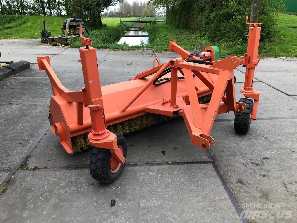 Holaras H-220-V-FR Sweepers