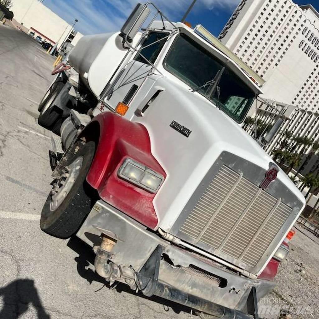 Kenworth T 800 Water Tankers