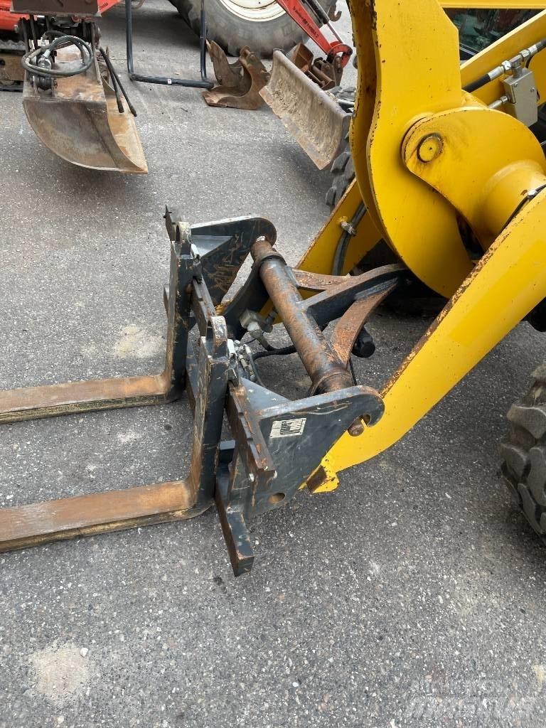 Komatsu WA 70 Wheel Loaders