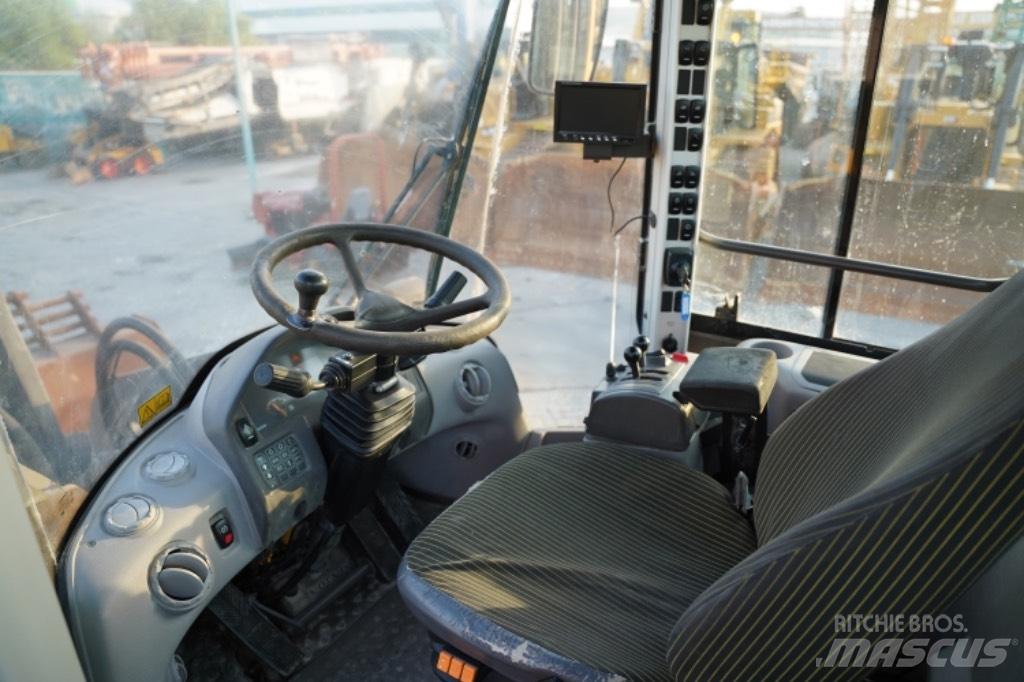 Volvo L220 F Wheel Loaders