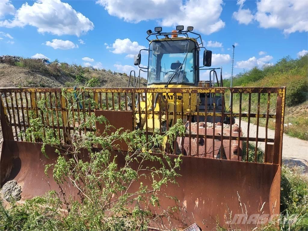 Komatsu WF 450T-3 Other