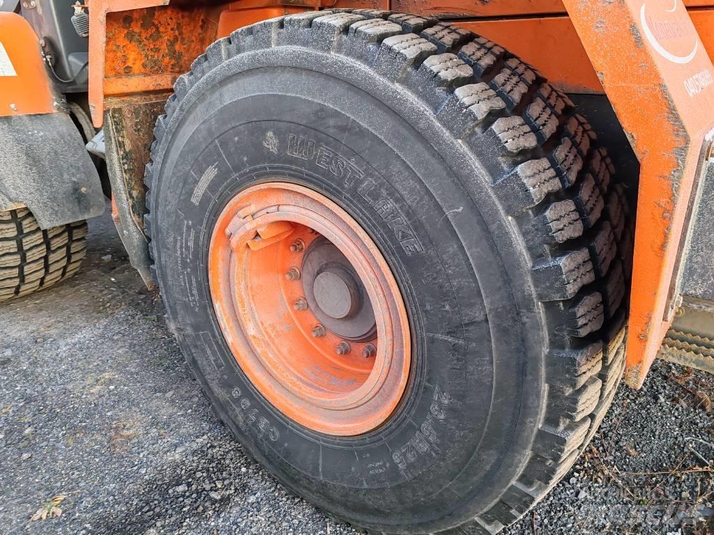 Doosan DL 220 Wheel Loaders