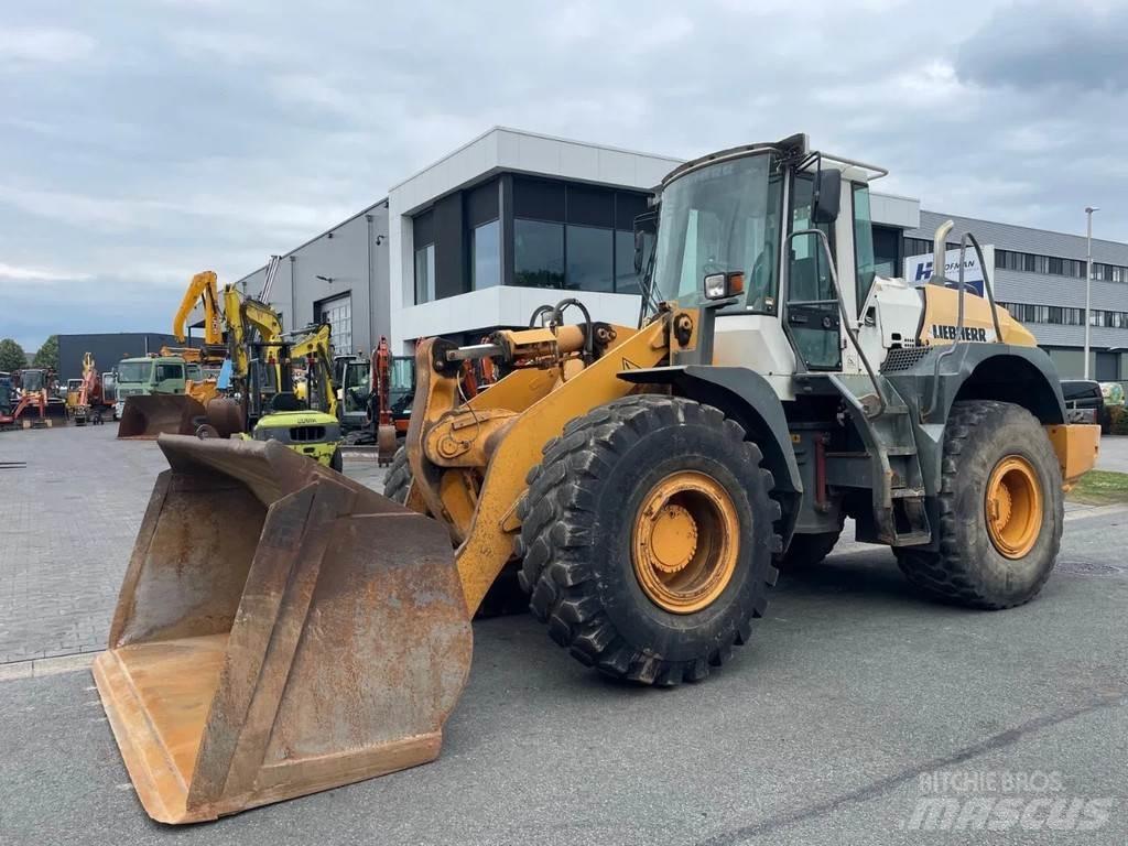 Liebherr L544 Wheel Loaders