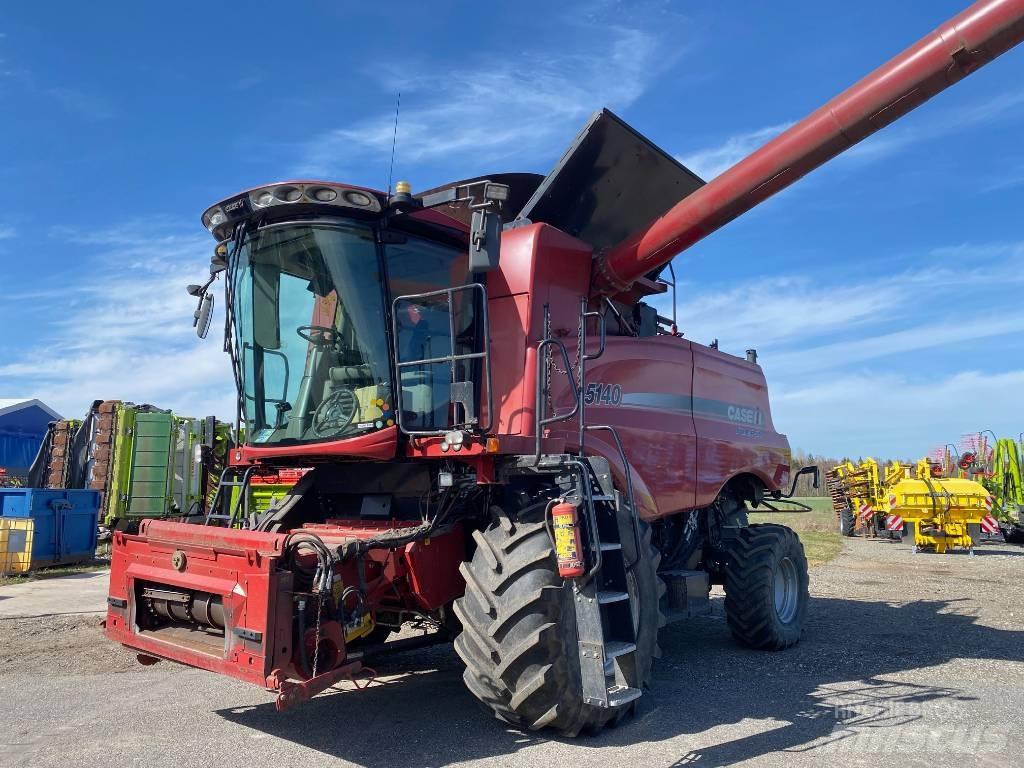 Case IH AF 5140 Combine Harvesters