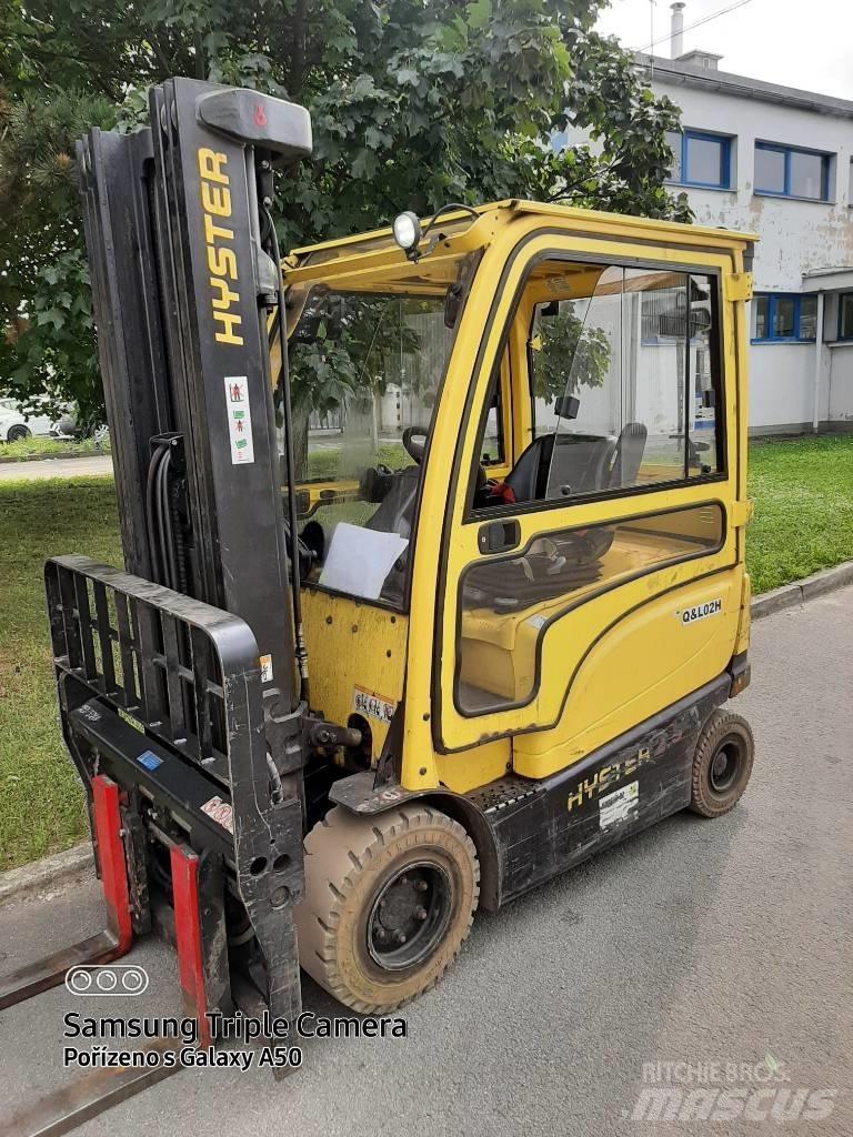 Hyster J2.5XN MWB Electric Forklifts