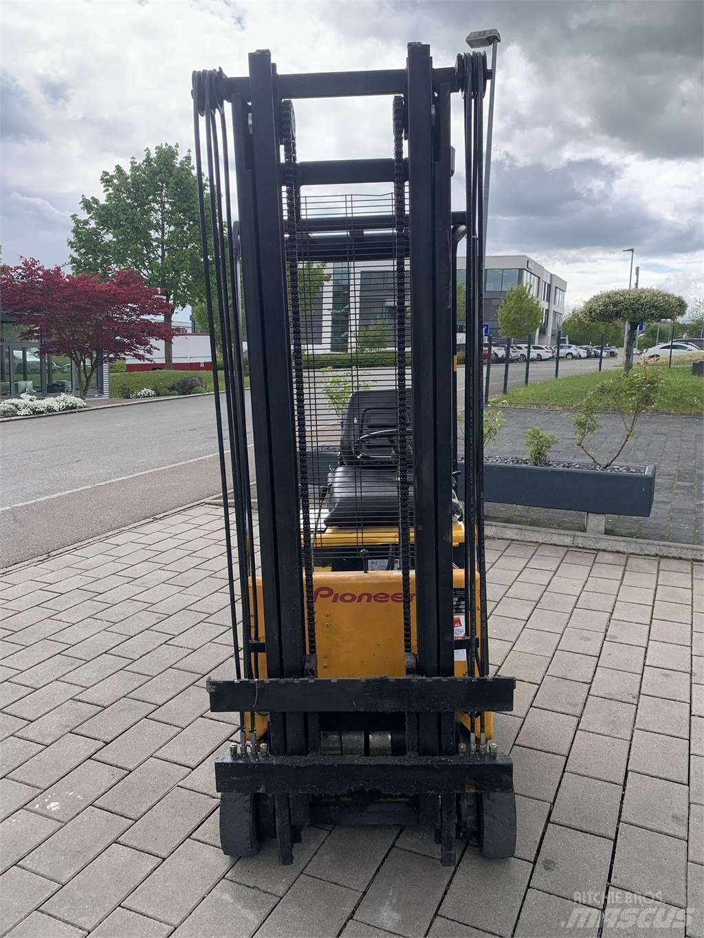  Hülsemann DEV1633T Electric Forklifts