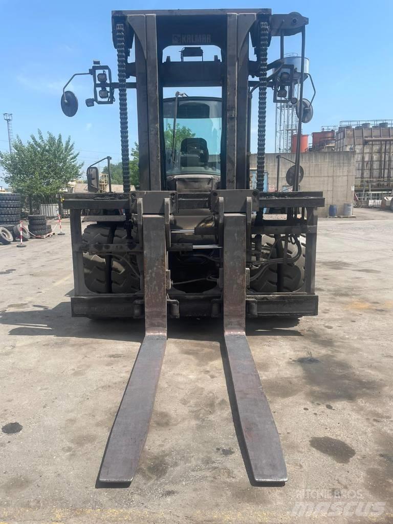 Kalmar DCG 250-12LB Diesel Forklifts
