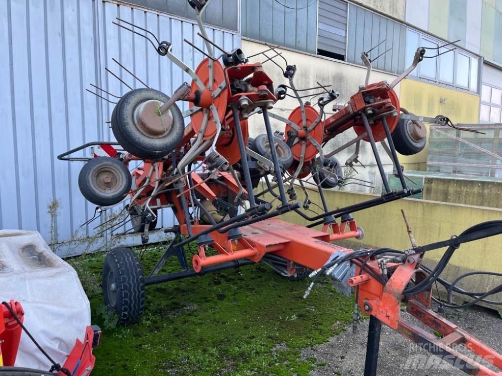 Fella TH 900 Bale Wrappers