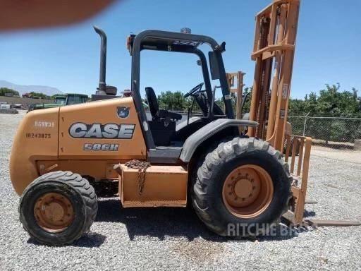 CASE 586H Rough Terrain Trucks