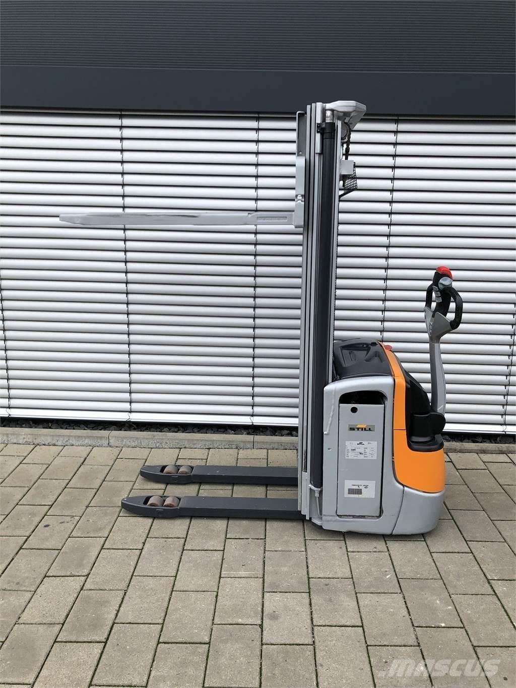 Still EXV 14C Self Propelled Stackers