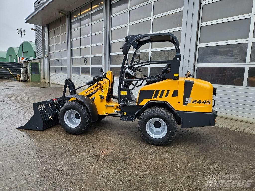 Schäffer 2445S Mini Loader