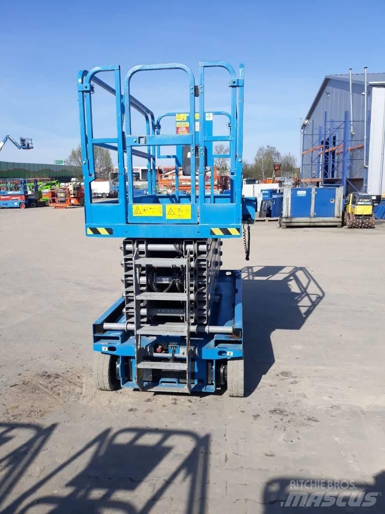 Genie GS 4047 Scissor Lifts
