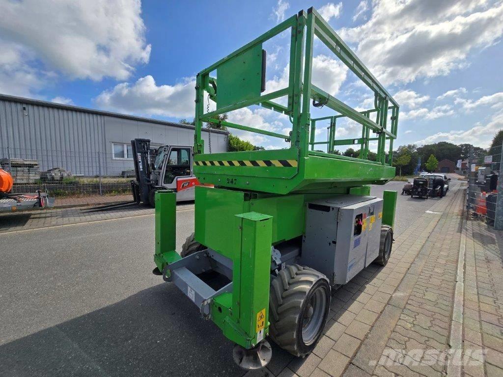 Genie GS 3369 DC Scissor Lifts