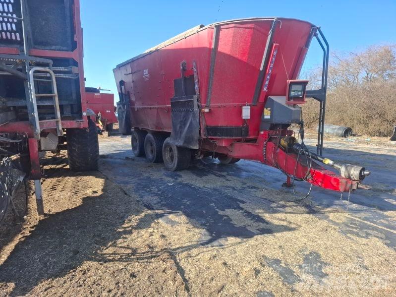 JF FEEDER VM 38 Animal Feeders