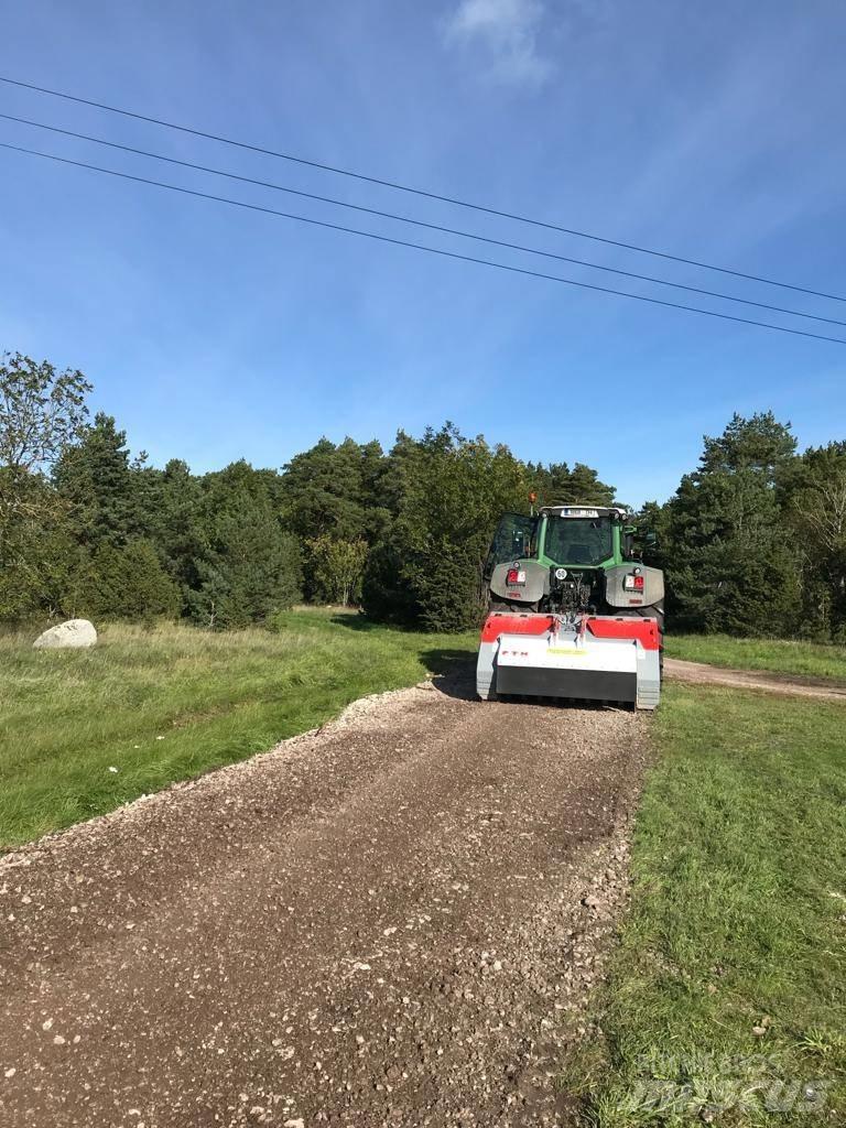 PTH 2500 HD Road Construction Other