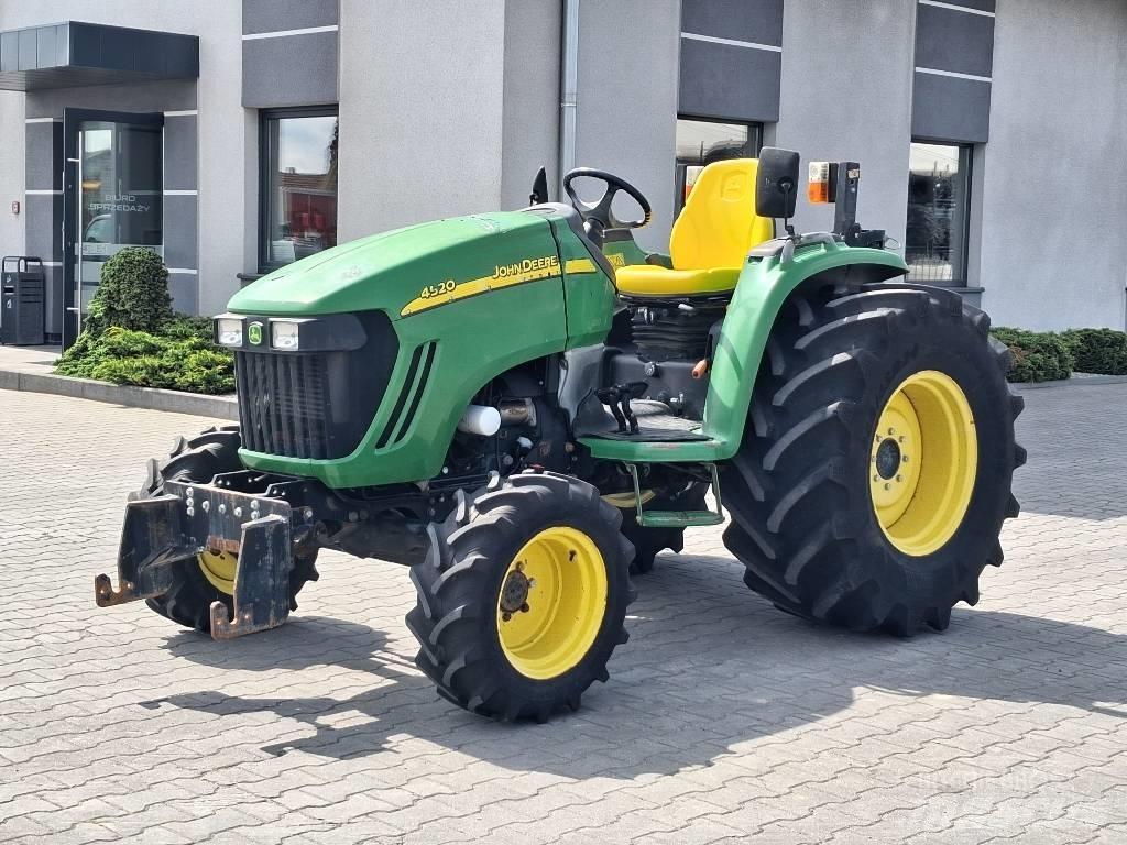 John Deere 4520 Tractors