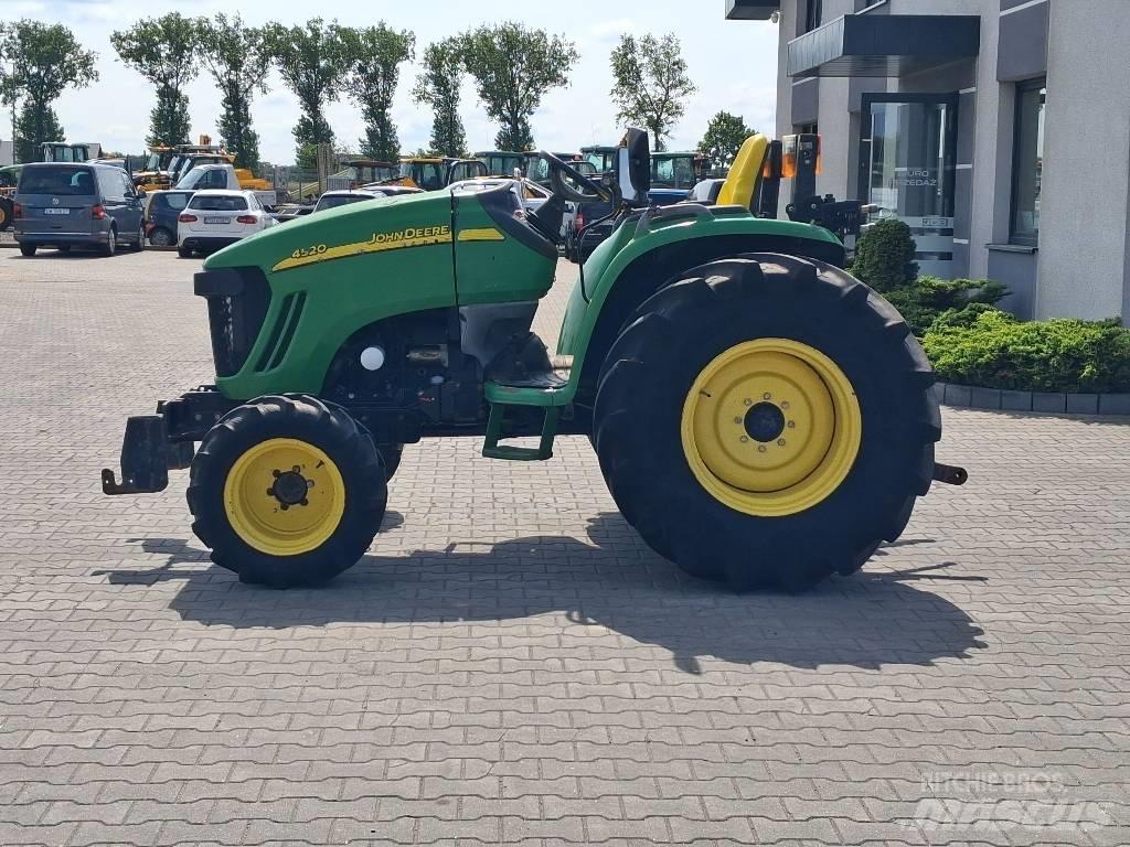 John Deere 4520 Tractors