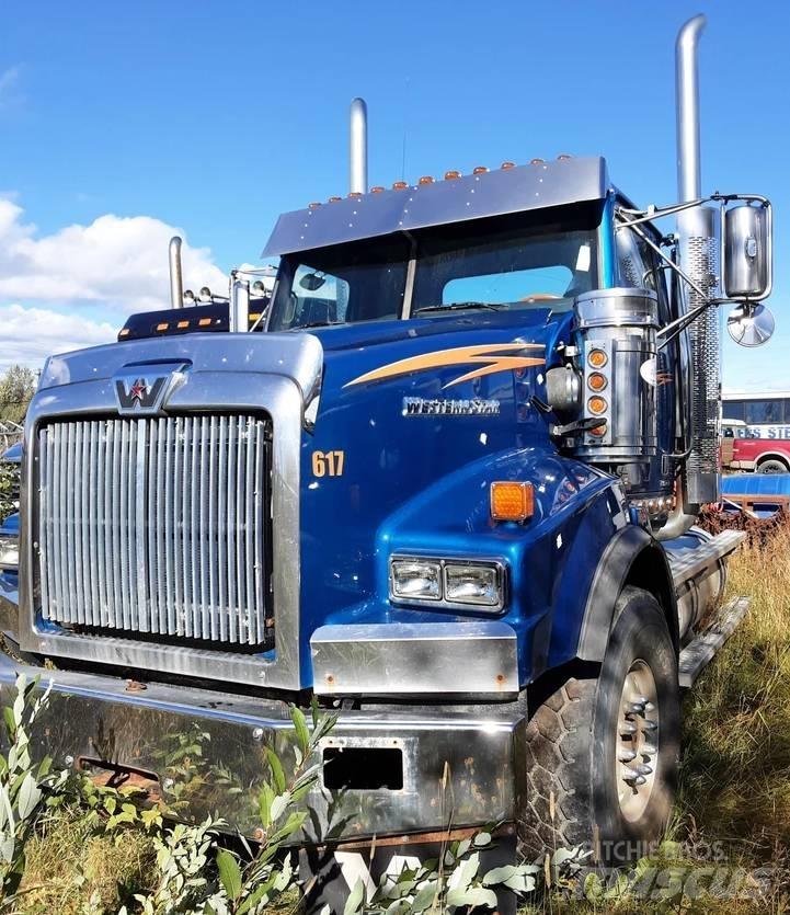 Western Star 4900SA Conventional Trucks / Tractor Trucks