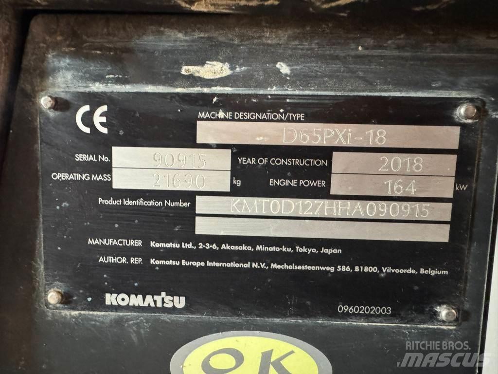 Komatsu D65PXi-18 Crawler dozers