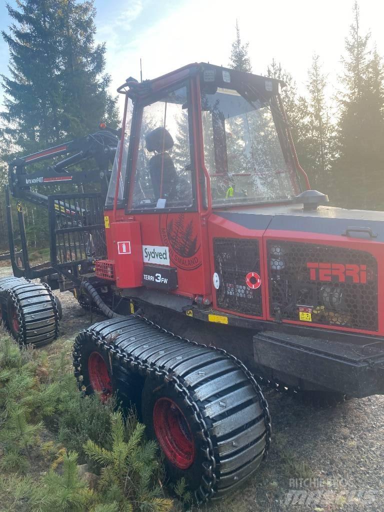 Terri 3FW Forwarders