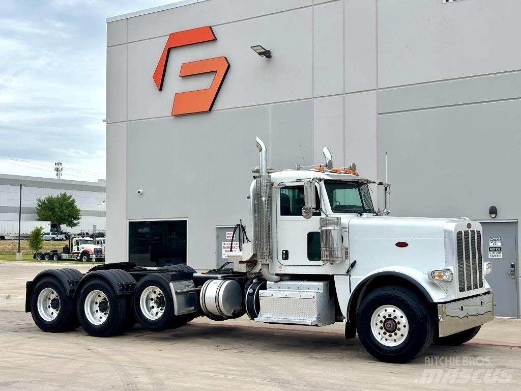 Peterbilt 388 Conventional Trucks / Tractor Trucks
