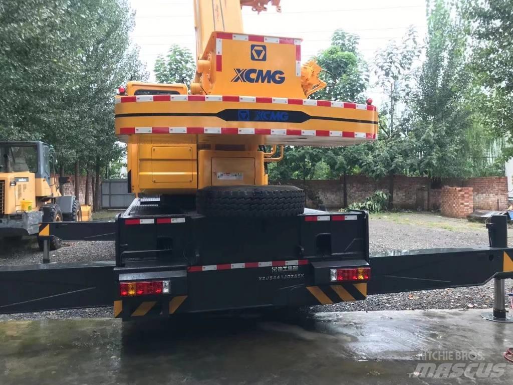 XCMG QY50KC Mobile and all terrain cranes