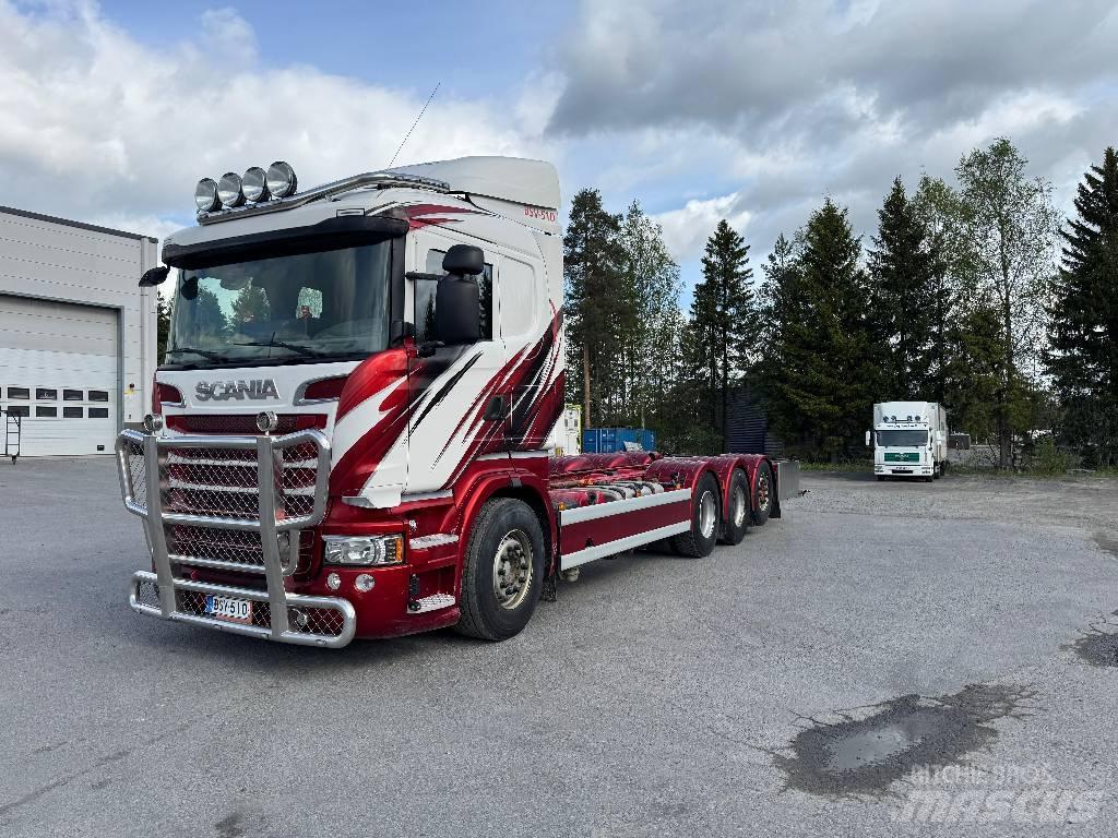 Scania R 520 Cab & Chassis Trucks