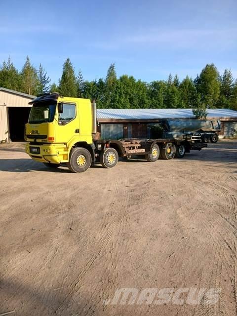 Sisu E11M Forest machine transport trucks
