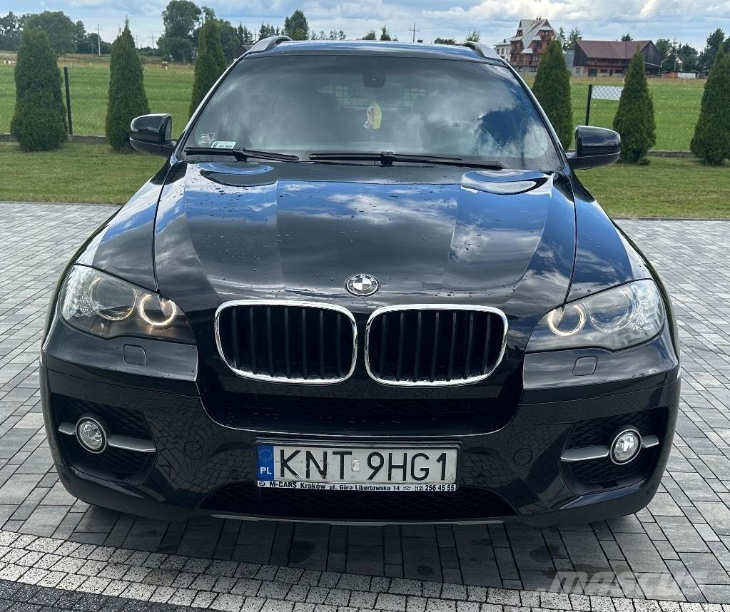 BMW X6 Automobiles / SUVS
