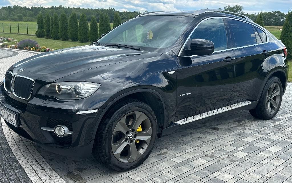 BMW X6 Automobiles / SUVS