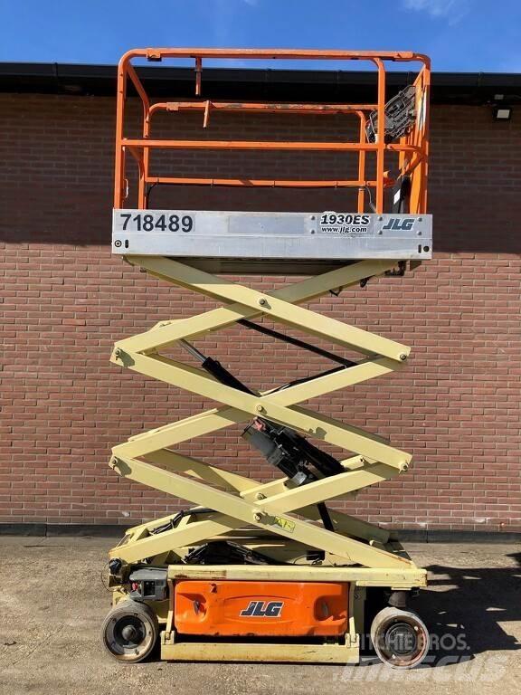 JLG 1930es Scissor Lifts
