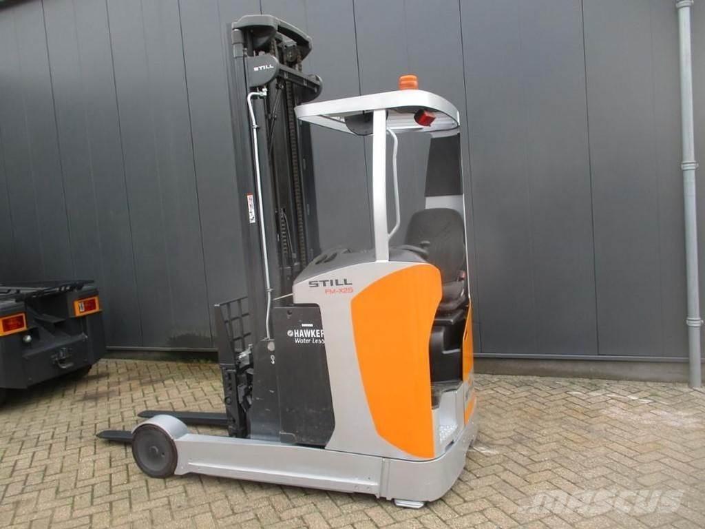 Still FM-X25 Reach trucks