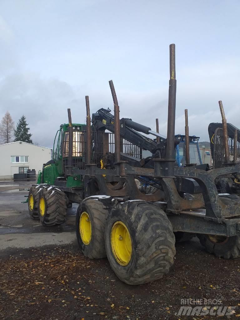 John Deere 1510 E Forwarders