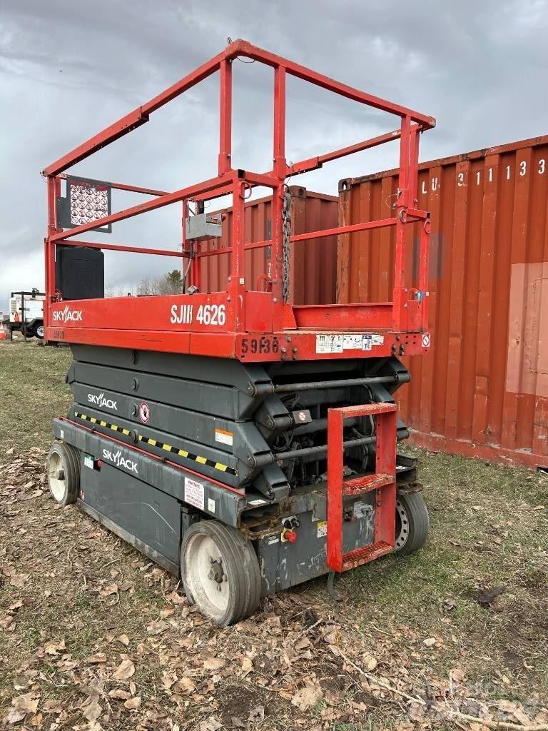 SkyJack SJ III 4626 Scissor Lifts