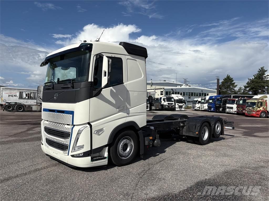 Volvo FH460 6x2 Cab & Chassis Trucks