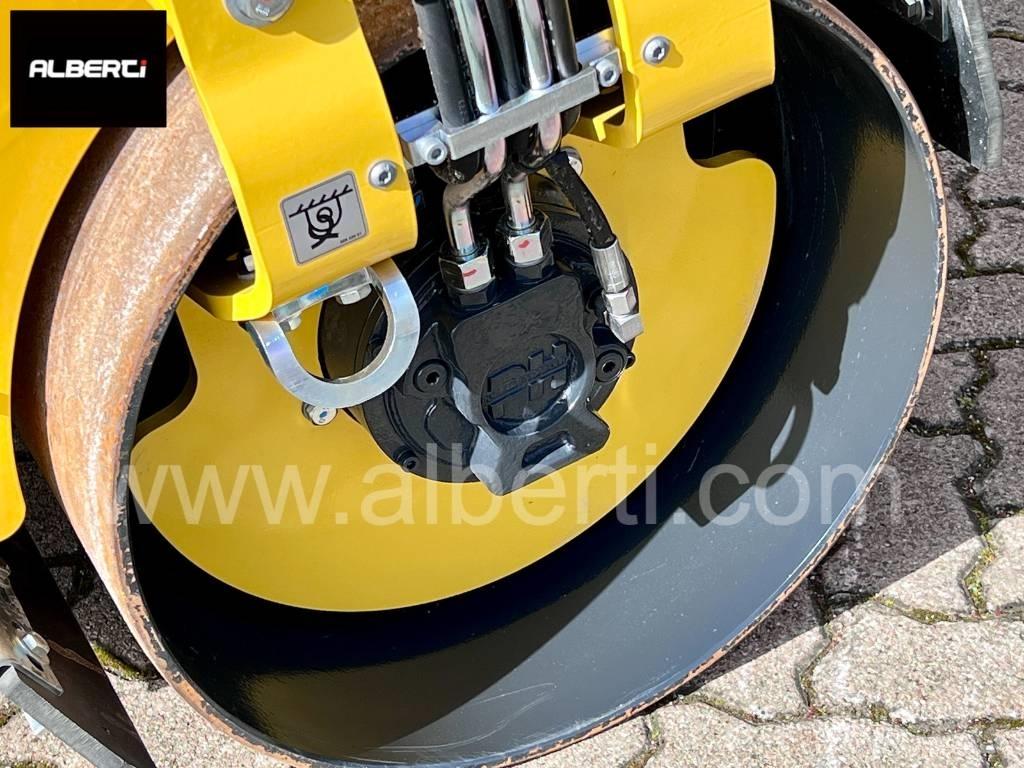 Bomag BW 100 AD M-5 Twin drum rollers
