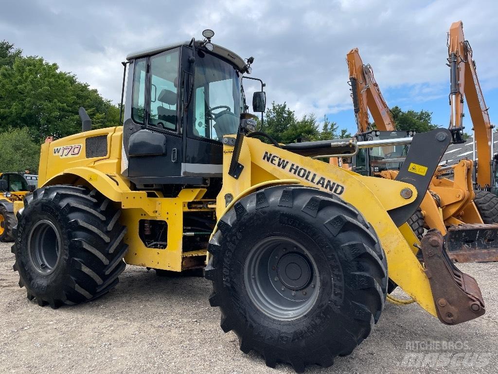 New Holland W 170 Wheel Loaders