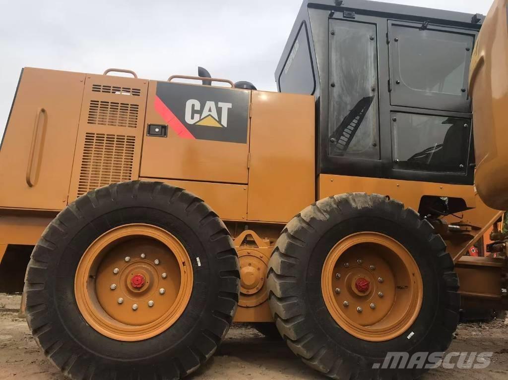 CAT 140k Motor Graders